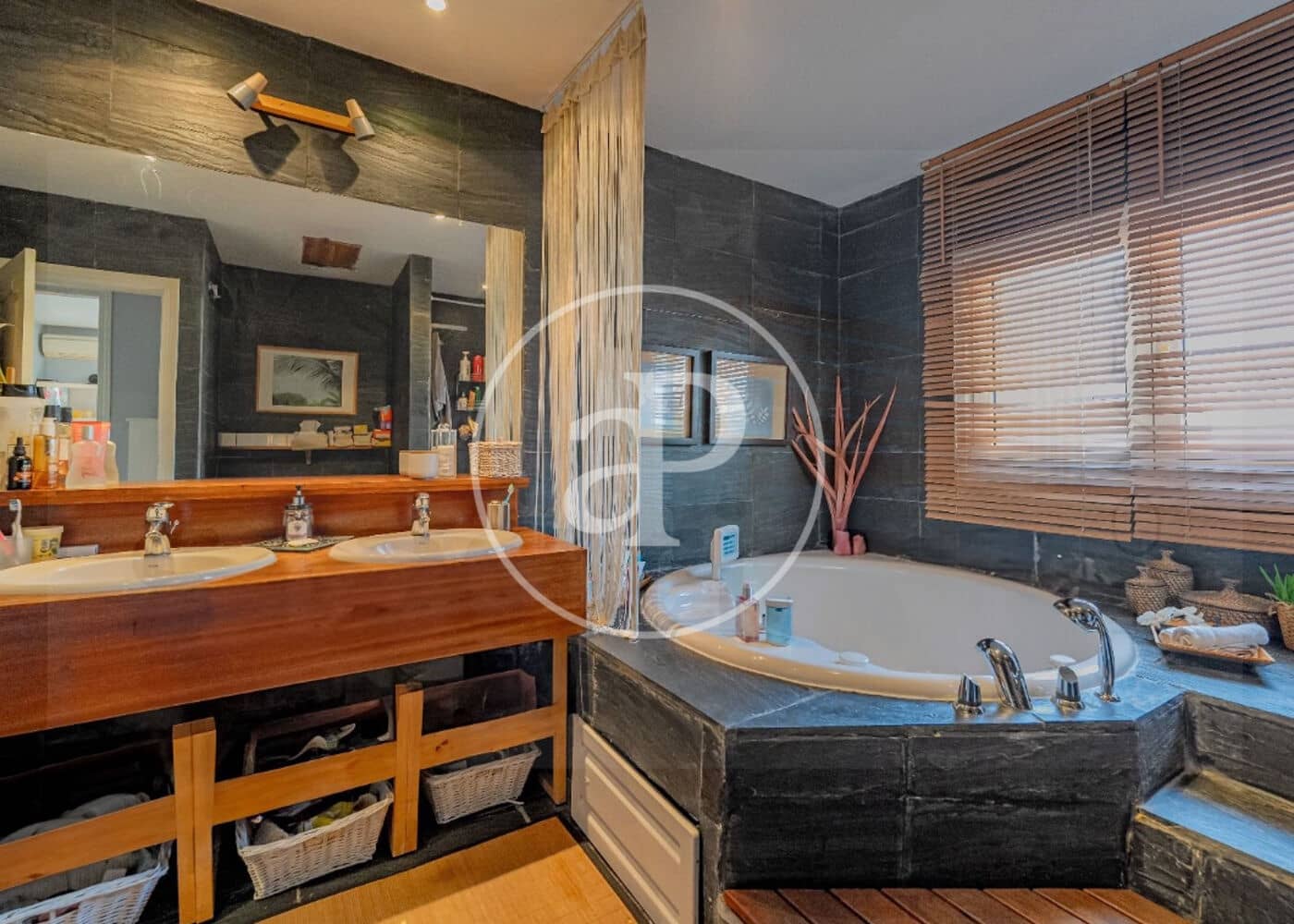 6 soverom Villa til salgs i Las Rozas de Madrid med svømmebasseng - € 1 250 000 (Ref: 9240422)