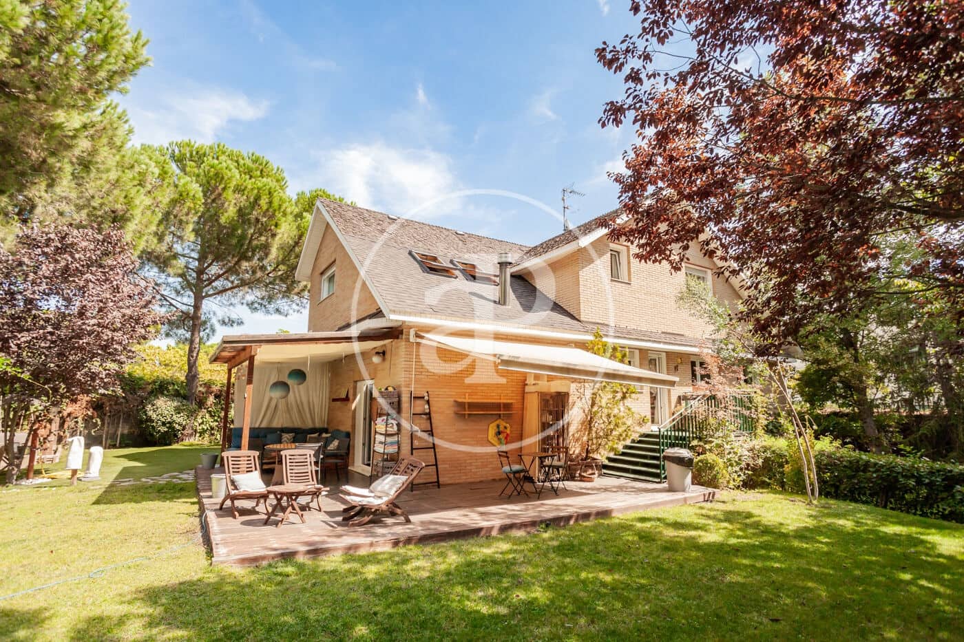 6 soverom Villa til salgs i Las Rozas de Madrid med svømmebasseng - € 1 250 000 (Ref: 9240422)