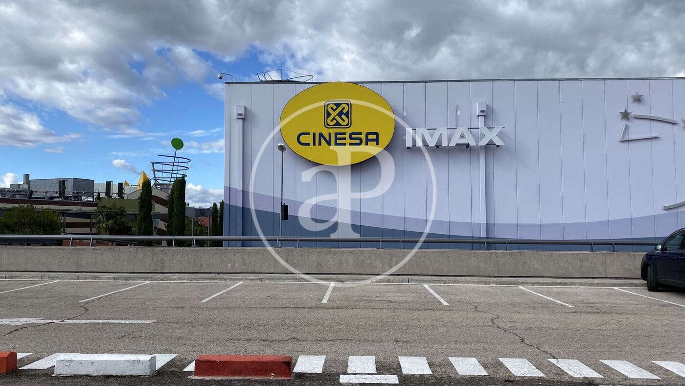 6 soverom Villa til salgs i Las Rozas de Madrid med svømmebasseng - € 1 250 000 (Ref: 9240422)