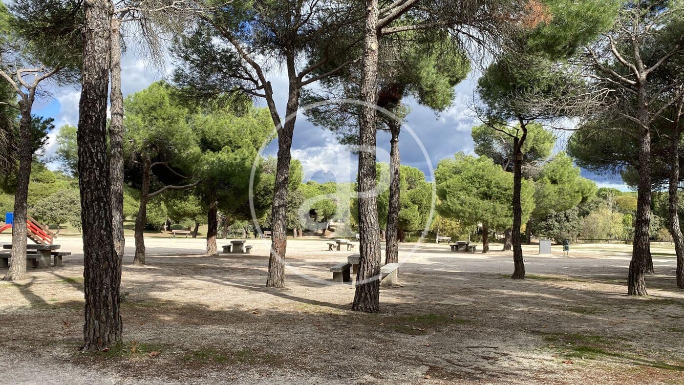 6 soverom Villa til salgs i Las Rozas de Madrid med svømmebasseng - € 1 250 000 (Ref: 9240422)