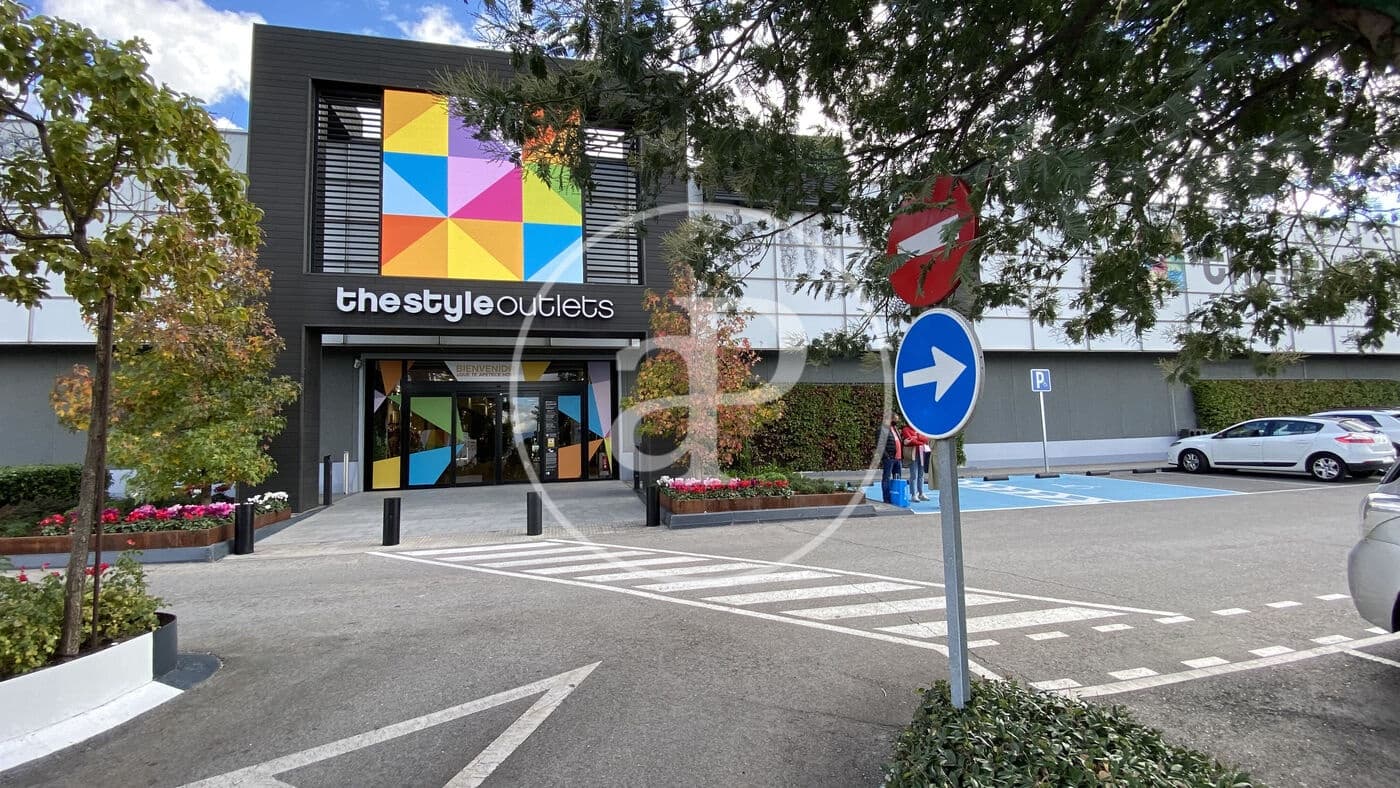 6 soverom Villa til salgs i Las Rozas de Madrid med svømmebasseng - € 1 250 000 (Ref: 9240422)