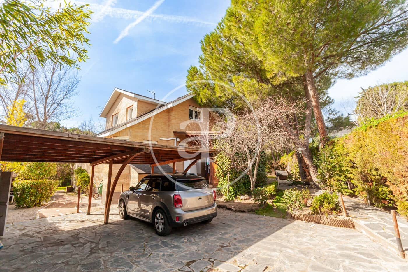 6 soverom Villa til salgs i Las Rozas de Madrid med svømmebasseng - € 1 250 000 (Ref: 9240422)