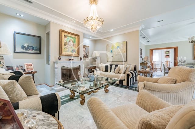 9 bedroom Villa for sale in Piovera, Madrid city with pool - € 7,000,000 (Ref: 9243420)