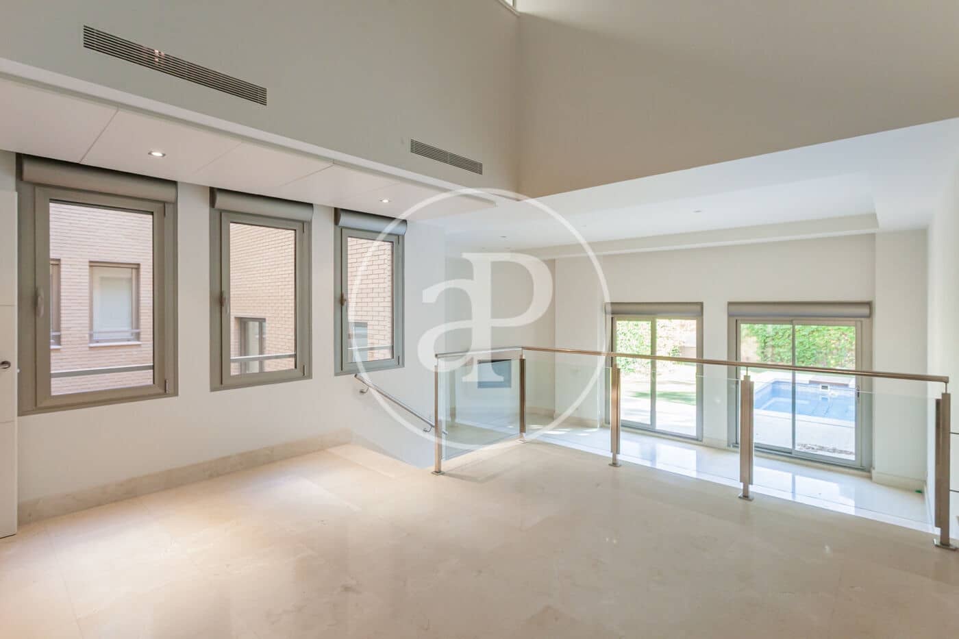 6 soveværelse Villa til leje i Pozuelo de Alarcon med swimmingpool - € 6.500 (Ref: 9243421)