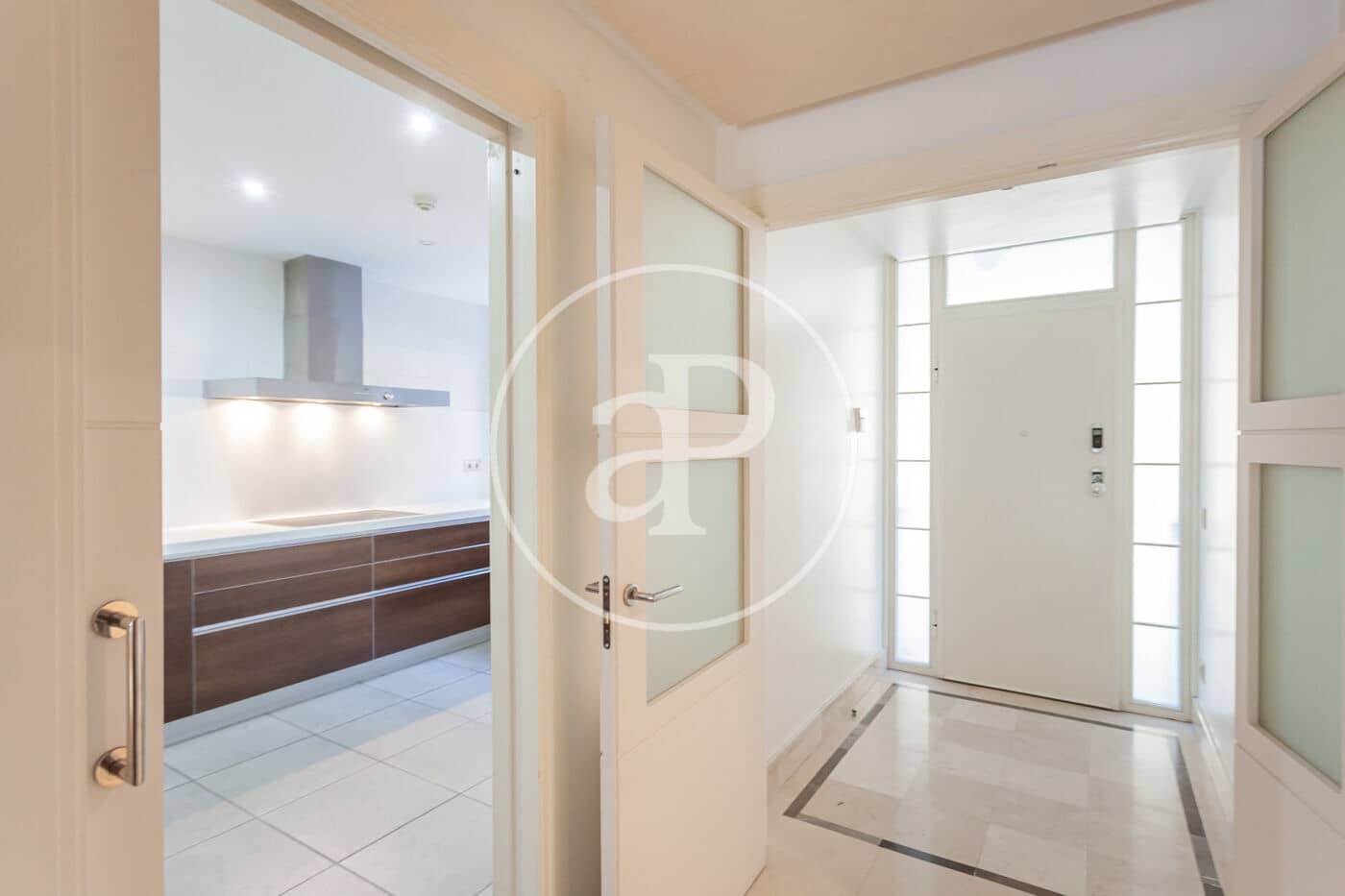 6 soveværelse Villa til leje i Pozuelo de Alarcon med swimmingpool - € 6.500 (Ref: 9243421)