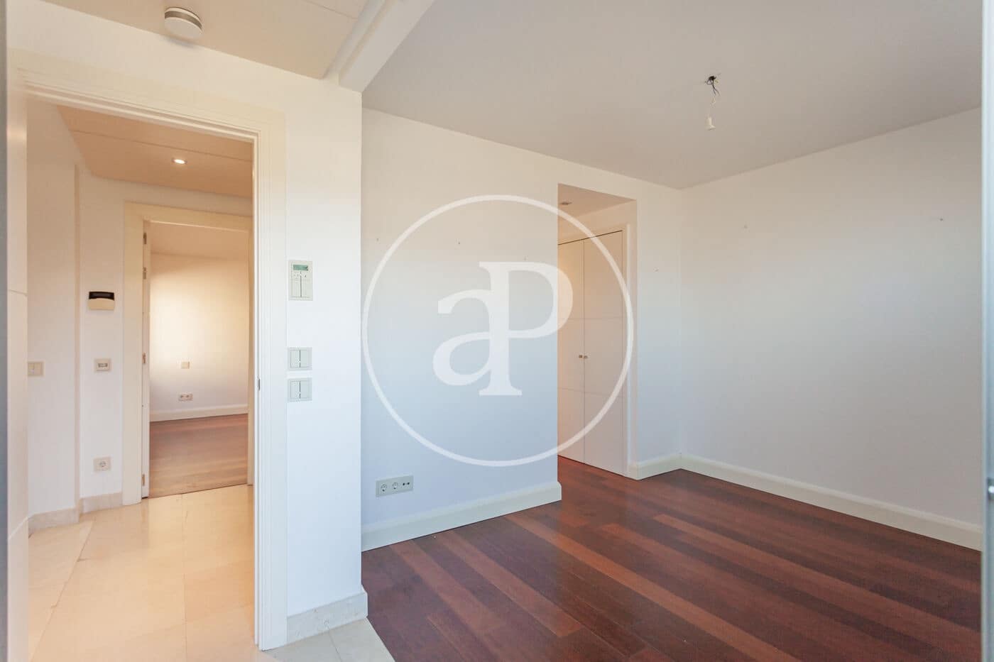 6 soveværelse Villa til leje i Pozuelo de Alarcon med swimmingpool - € 6.500 (Ref: 9243421)