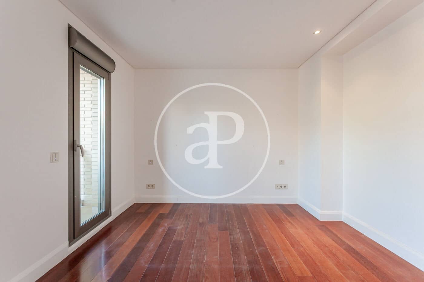 6 soveværelse Villa til leje i Pozuelo de Alarcon med swimmingpool - € 6.500 (Ref: 9243421)