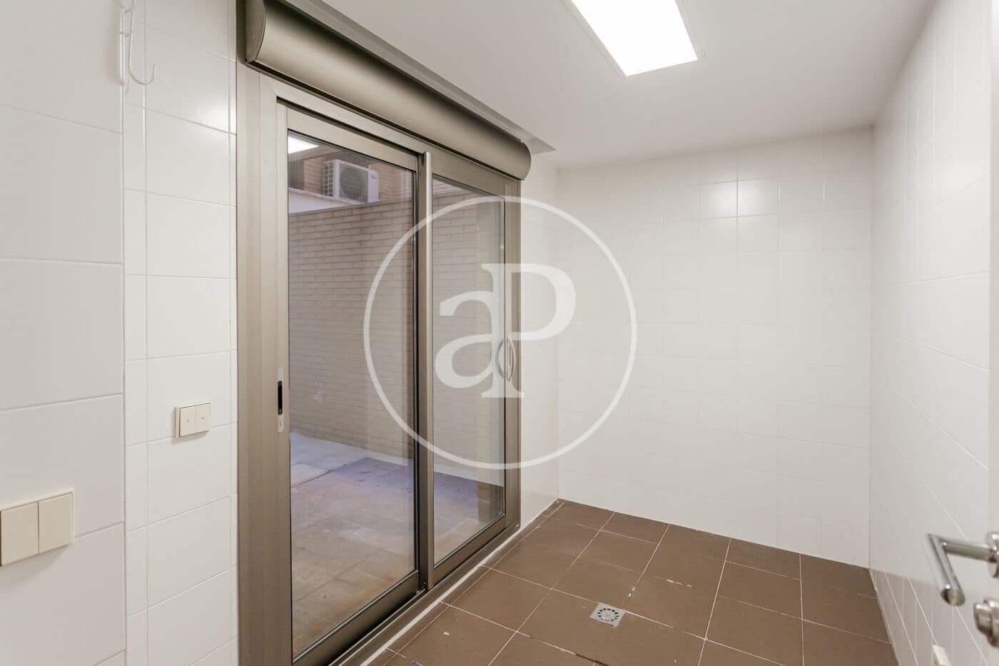 6 soveværelse Villa til leje i Pozuelo de Alarcon med swimmingpool - € 6.500 (Ref: 9243421)