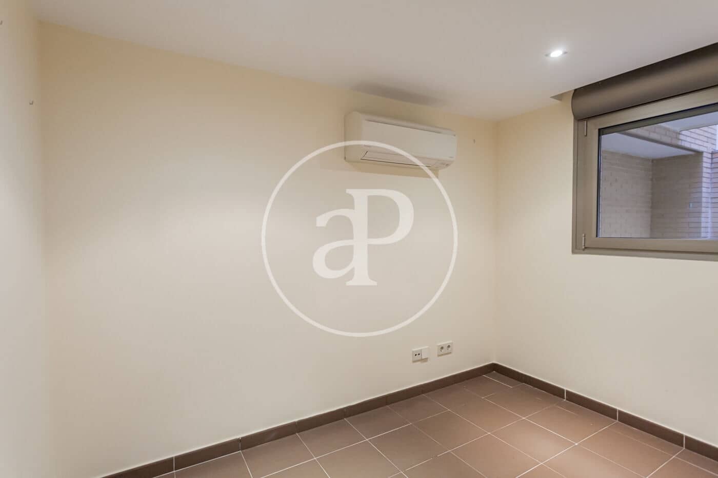 6 soveværelse Villa til leje i Pozuelo de Alarcon med swimmingpool - € 6.500 (Ref: 9243421)