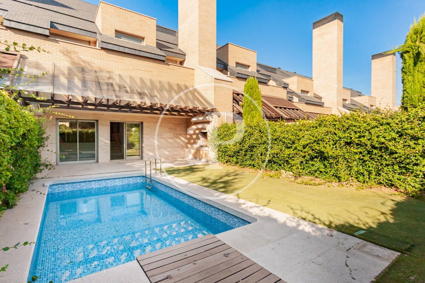 6 soveværelse Villa til leje i Pozuelo de Alarcon med swimmingpool - € 6.500 (Ref: 9243421)