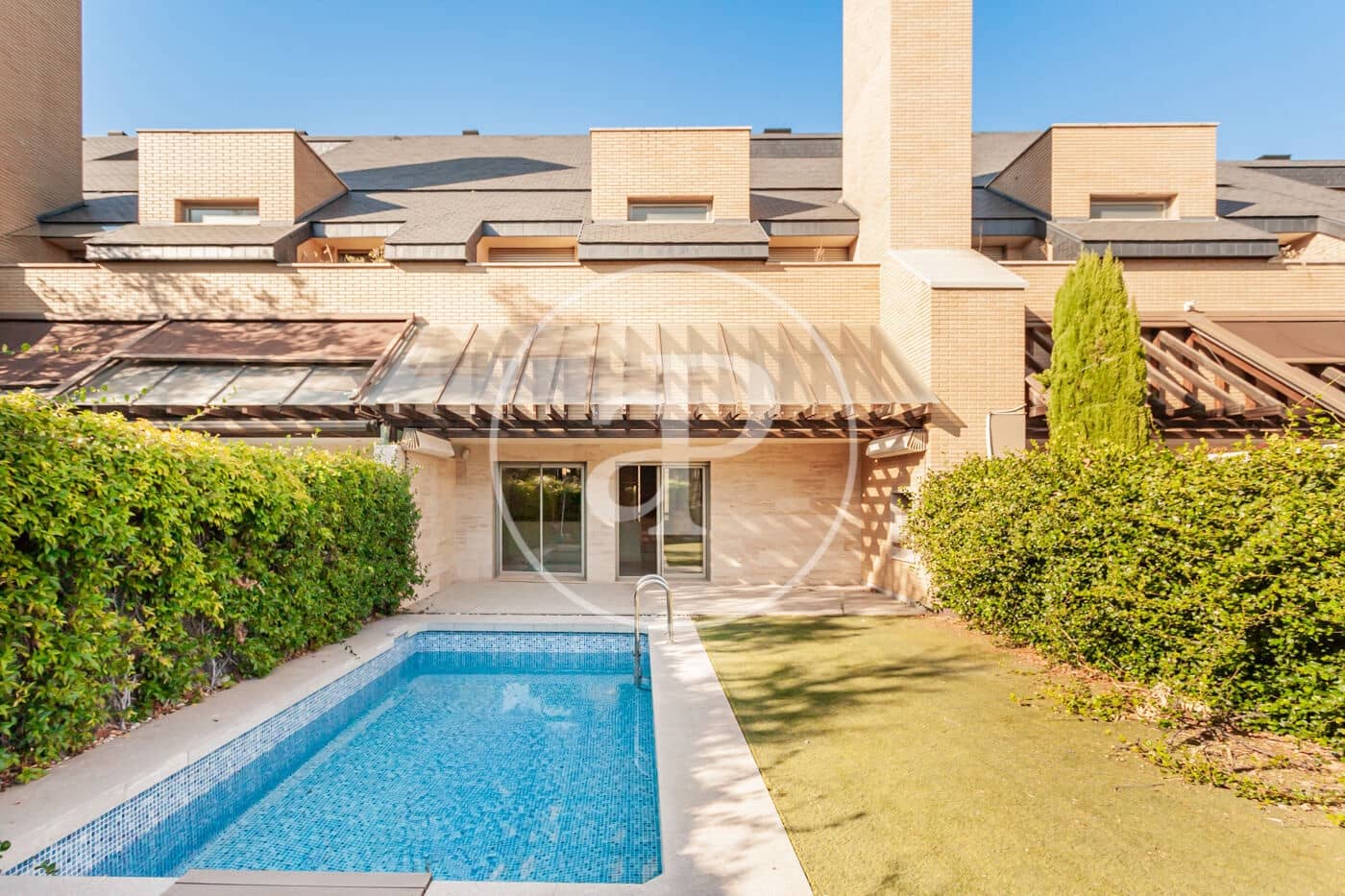 6 soveværelse Villa til leje i Pozuelo de Alarcon med swimmingpool - € 6.500 (Ref: 9243421)