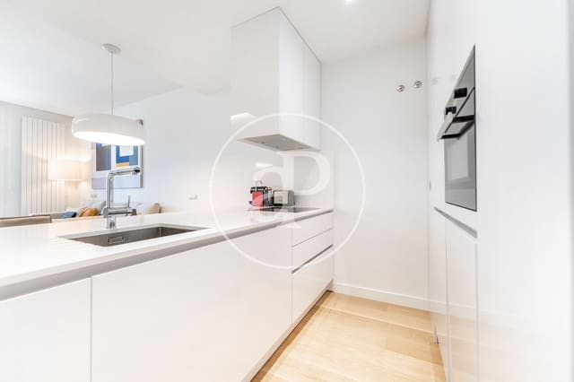 Appartement de 1 chambre à louer à Almagro, Madrid ville - 3 200 € (Ref: 9243423)