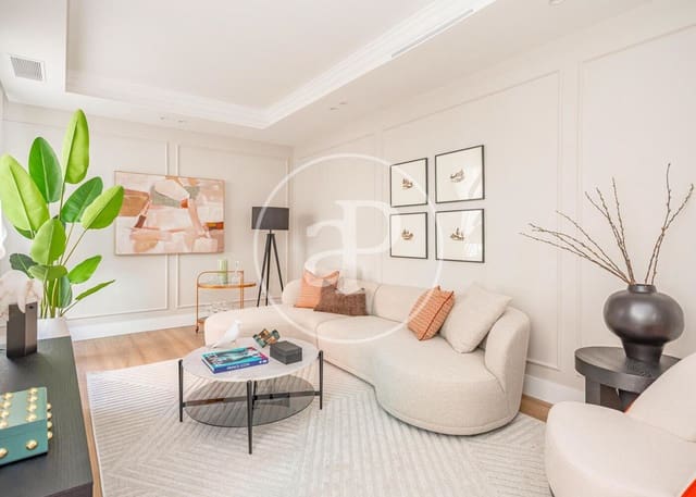 3 sypialnia Apartament na sprzedaż w Rios Rosas, Miasto Madryt - 1 550 000 € (Ref: 9247315)