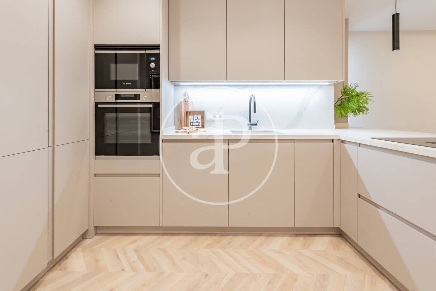 4 slaapkamer Appartement te koop in Madrid stad - € 2.595.000 (Ref: 9247318)