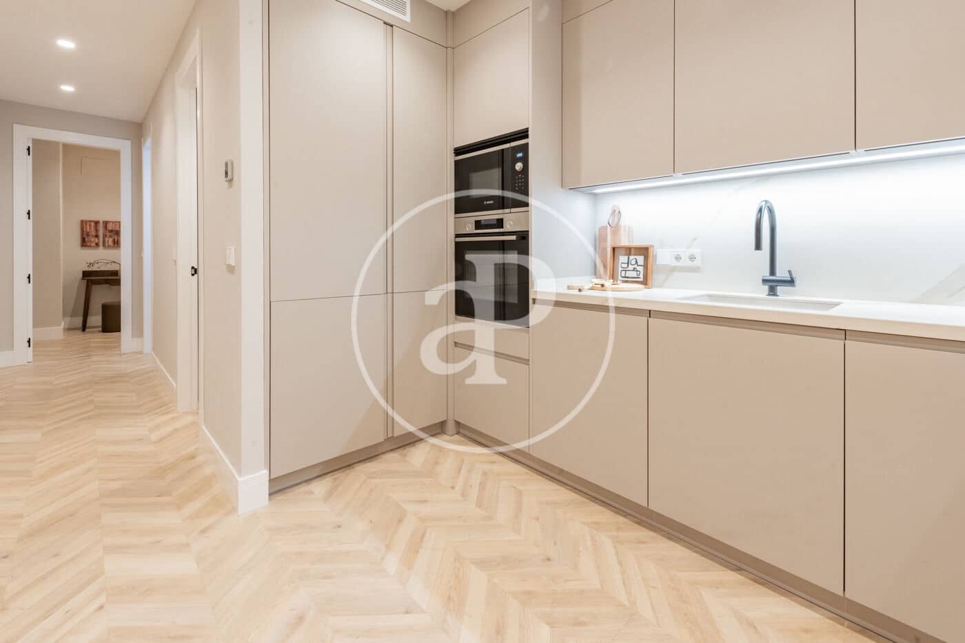 4 slaapkamer Appartement te koop in Madrid stad - € 2.595.000 (Ref: 9247318)