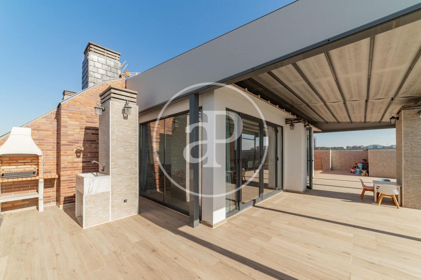 4 makuuhuone Kattohuoneisto myytävänä paikassa Madrid kaupunki mukana uima-altaan - 1 895 000 € (Ref: 9252477)