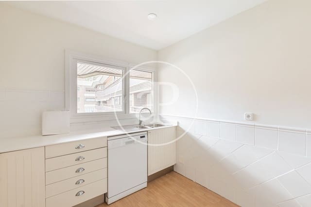 2 soveværelse Lejlighed til leje i Castellana, Madrid by med swimmingpool garage - € 2.600 (Ref: 9255289)