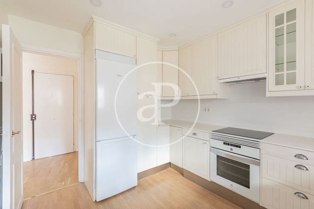 2 soveværelse Lejlighed til leje i Castellana, Madrid by med swimmingpool garage - € 2.600 (Ref: 9255289)