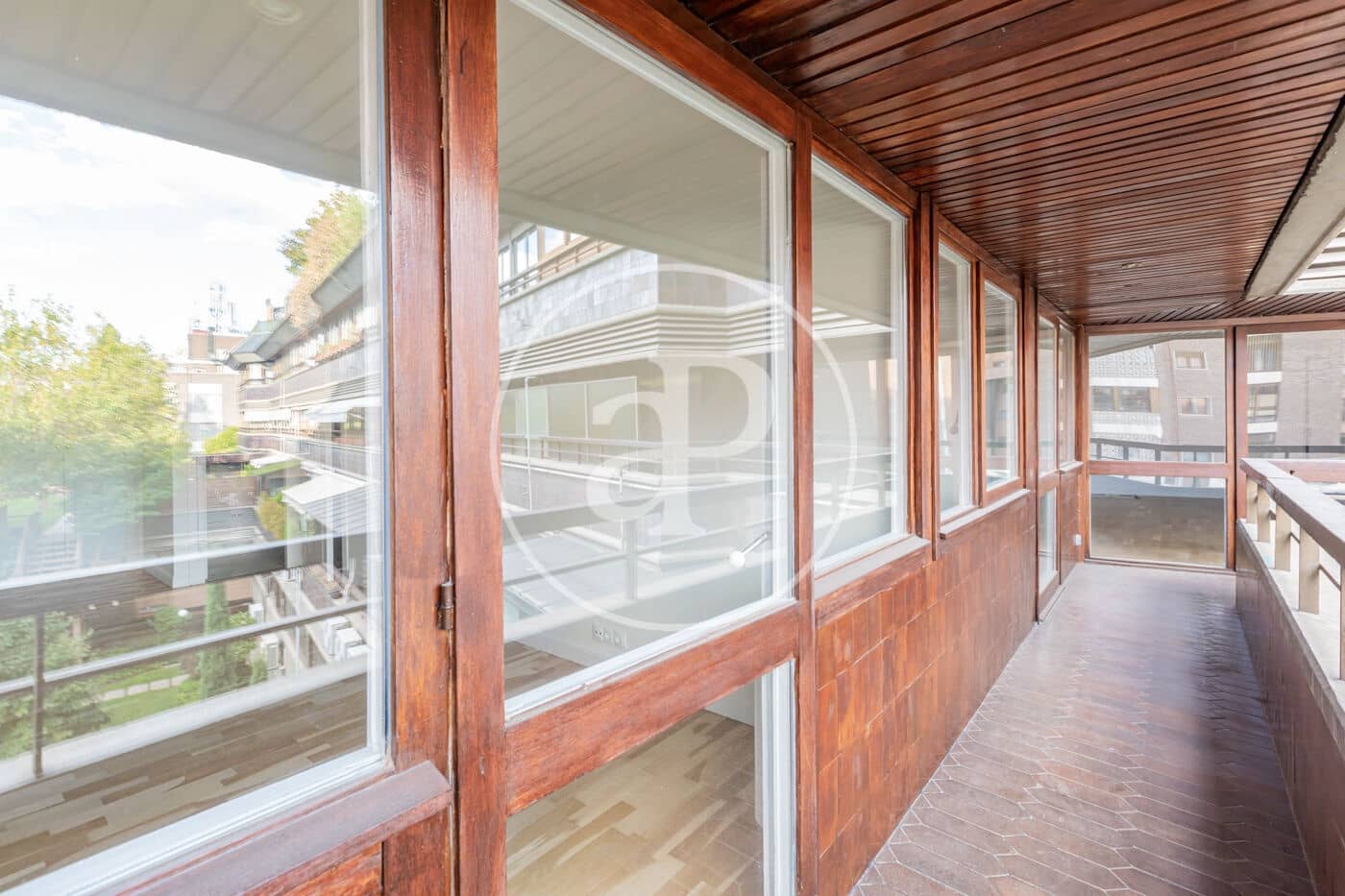 2 soverom Leilighet til leie i Madrid by med svømmebasseng garasje - € 2 600 (Ref: 9255289)