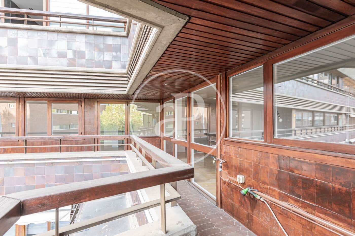 2 soverom Leilighet til leie i Madrid by med svømmebasseng garasje - € 2 600 (Ref: 9255289)