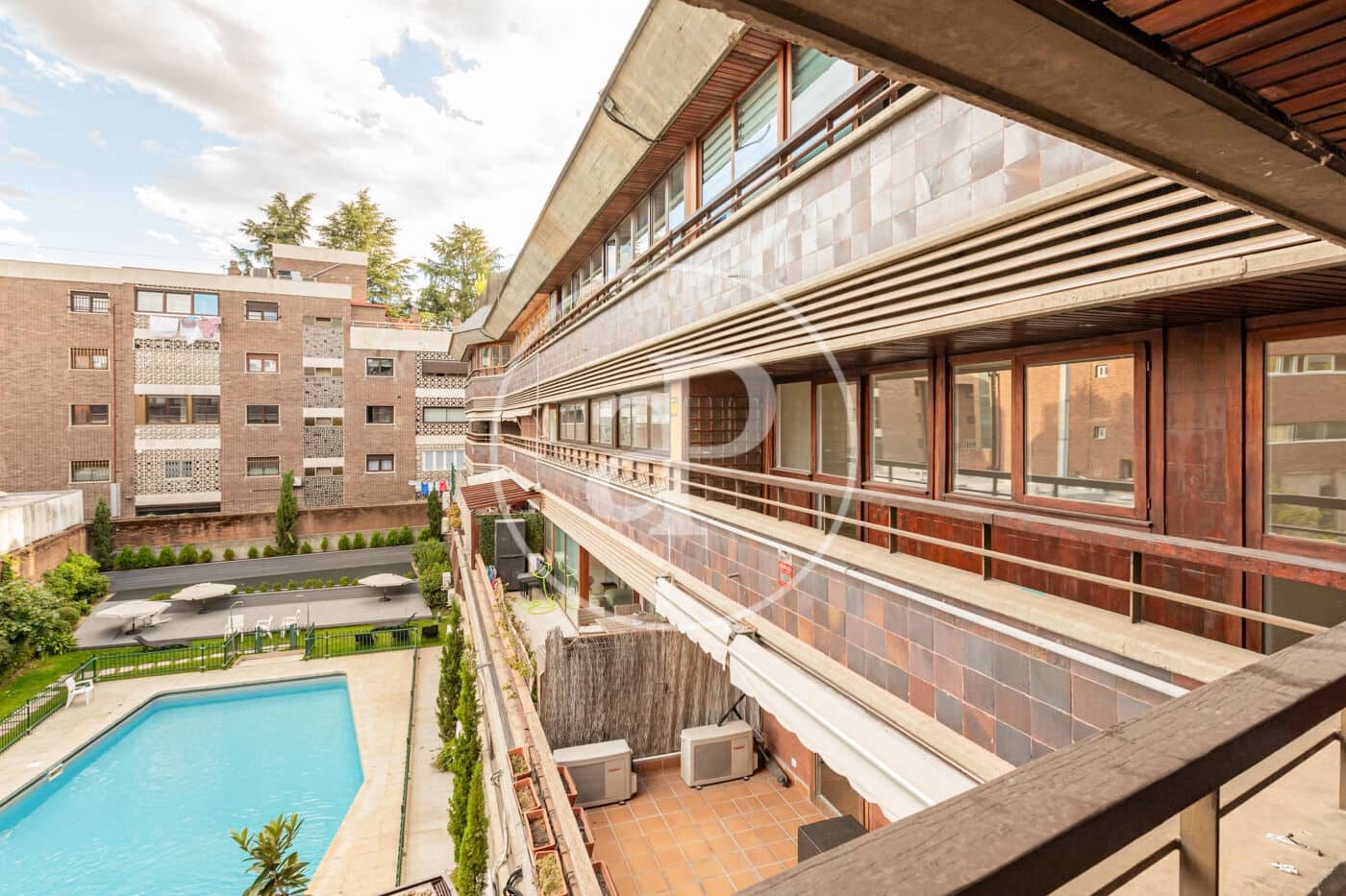 2 soverom Leilighet til leie i Madrid by med svømmebasseng garasje - € 2 600 (Ref: 9255289)