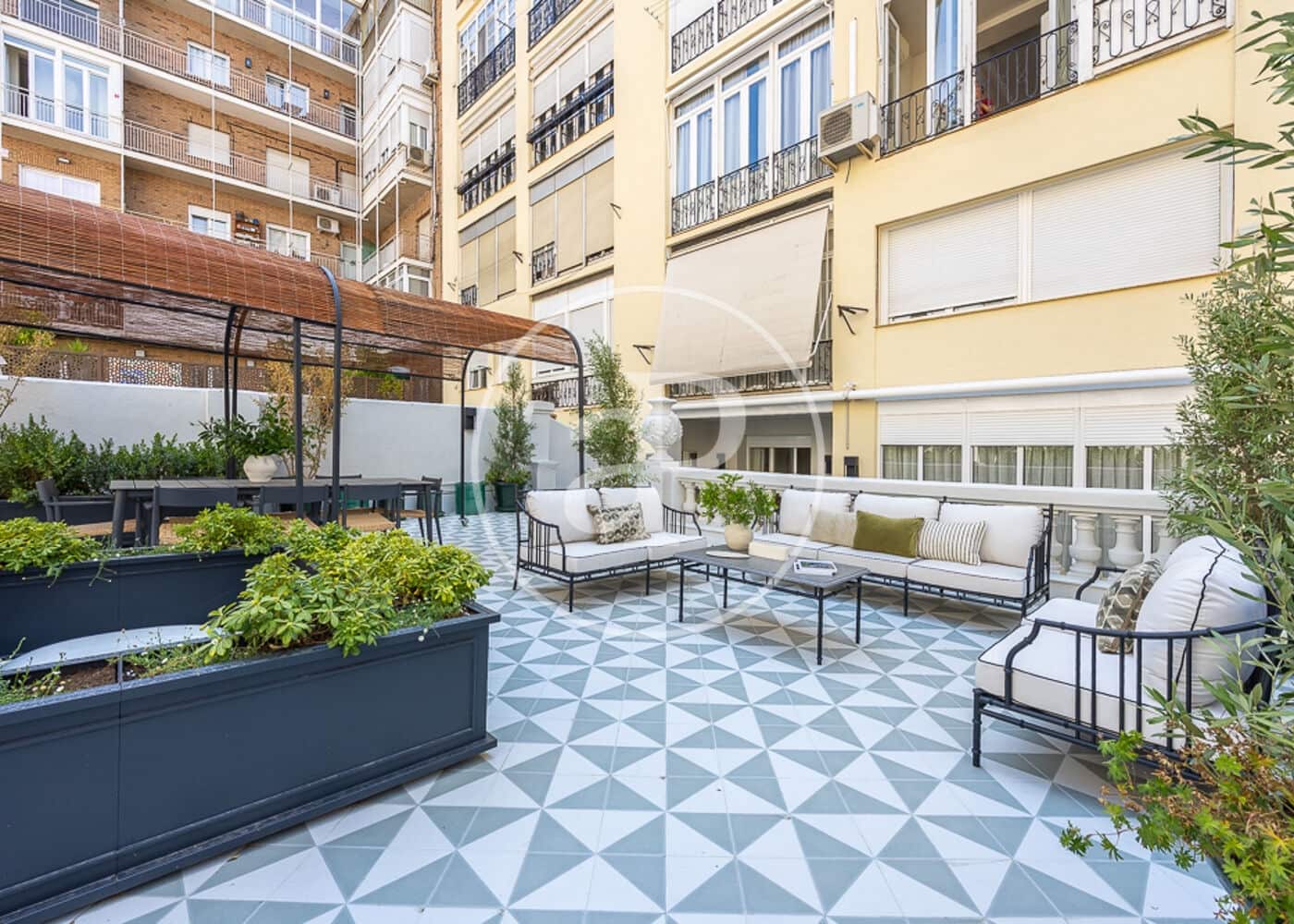 4 soveværelse Lejlighed til salg i Madrid by - € 7.200.000 (Ref: 9257303)