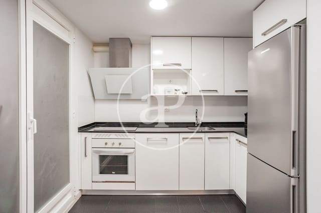 4 bedroom Apartment for sale in Las Rozas de Madrid with pool - € 675,000 (Ref: 9258127)