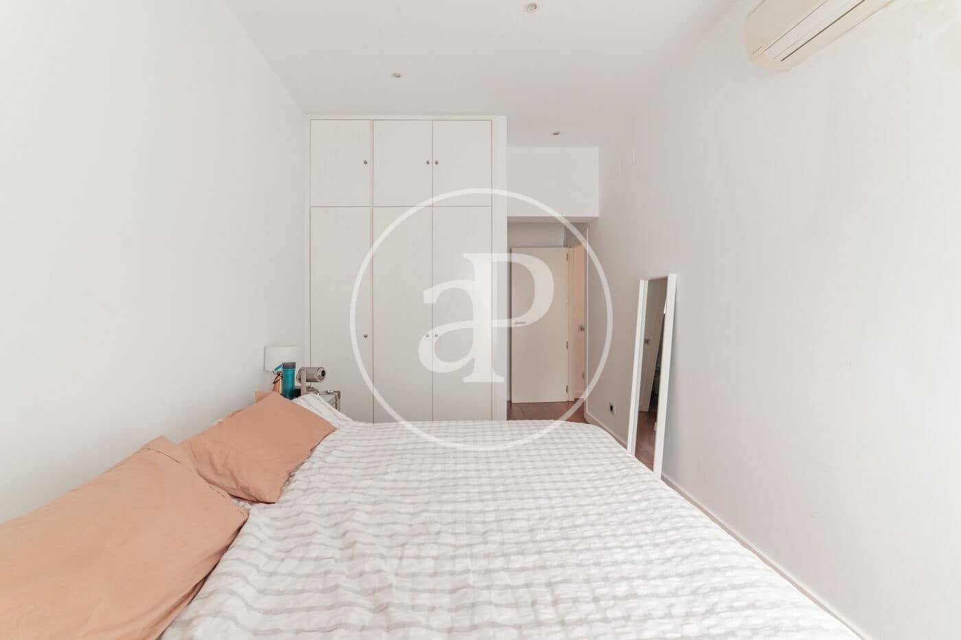 1 soveværelse Lejlighed til leje i Madrid by - € 2.000 (Ref: 9262605)