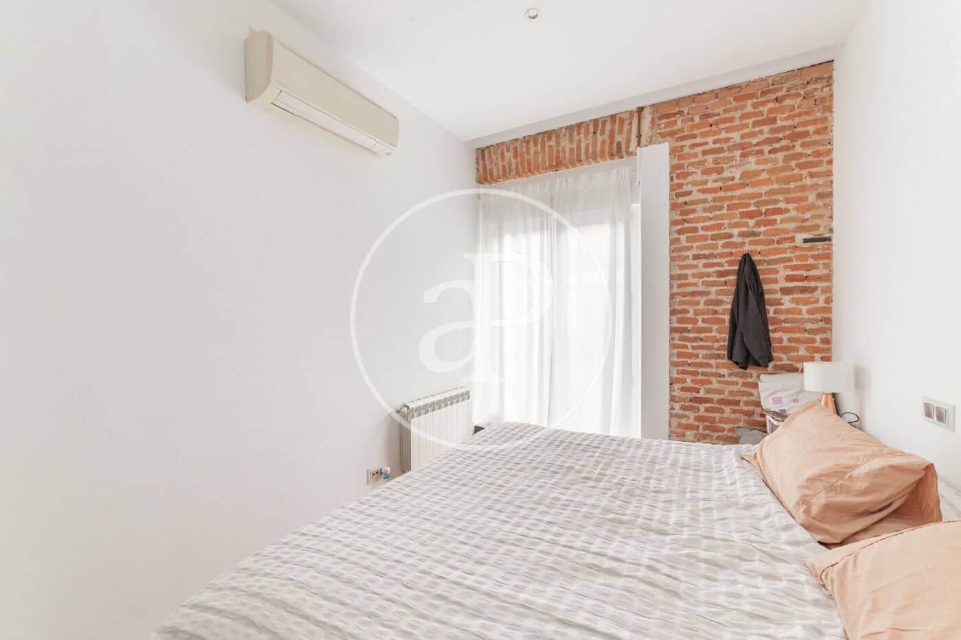 1 soveværelse Lejlighed til leje i Madrid by - € 2.000 (Ref: 9262605)