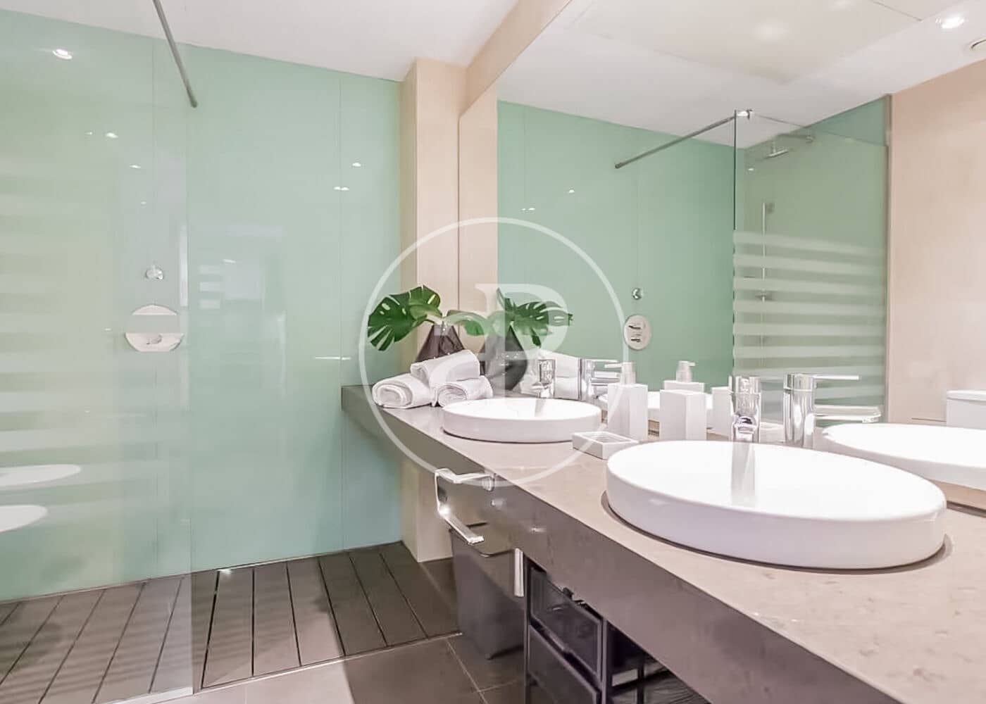 2 soveværelse Lejlighed til leje i Madrid by med swimmingpool - € 4.700 (Ref: 9262609)