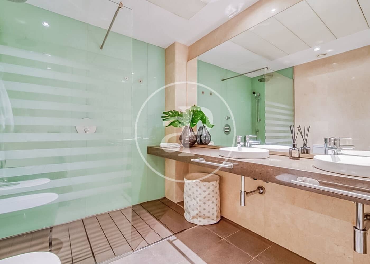 2 soveværelse Lejlighed til leje i Madrid by med swimmingpool - € 4.700 (Ref: 9262609)