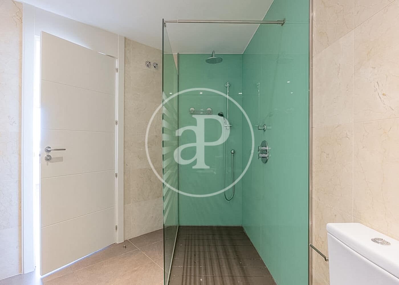 2 bedroom Apartment for rent in Madrid city with pool - € 5,400 (Ref: 9262610)