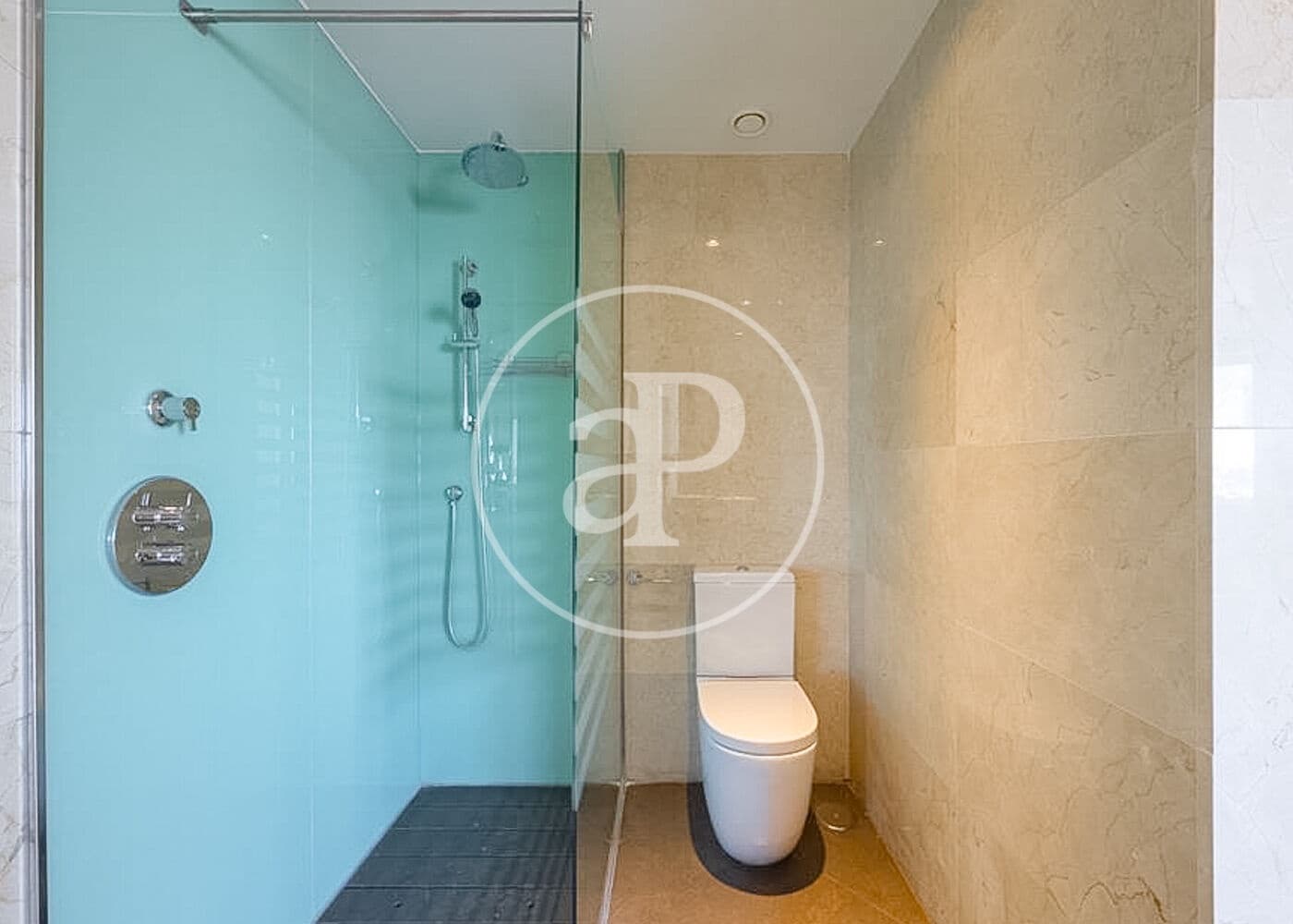 2 bedroom Apartment for rent in Madrid city with pool - € 5,400 (Ref: 9262610)