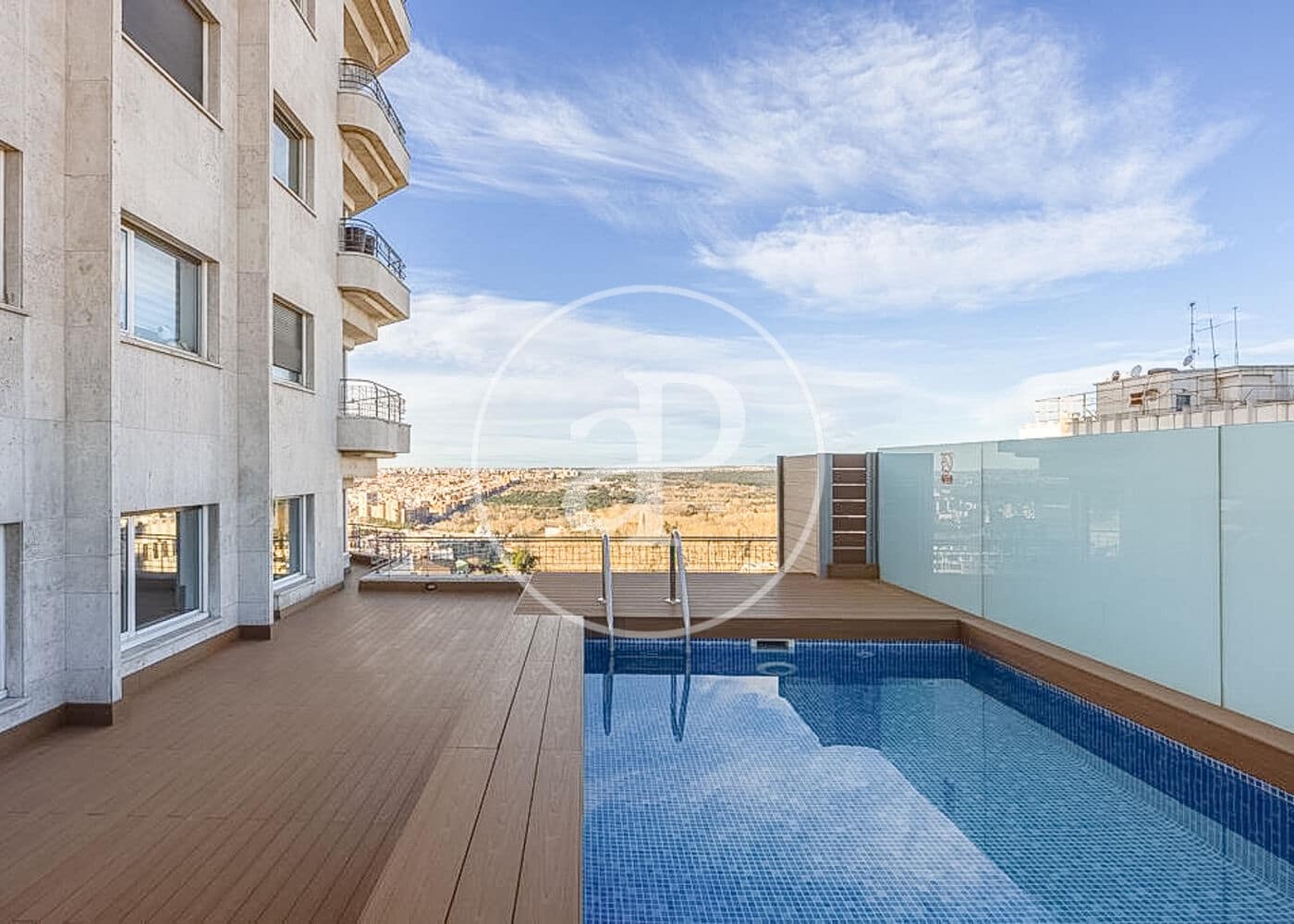 2 bedroom Apartment for rent in Madrid city with pool - € 5,400 (Ref: 9262610)