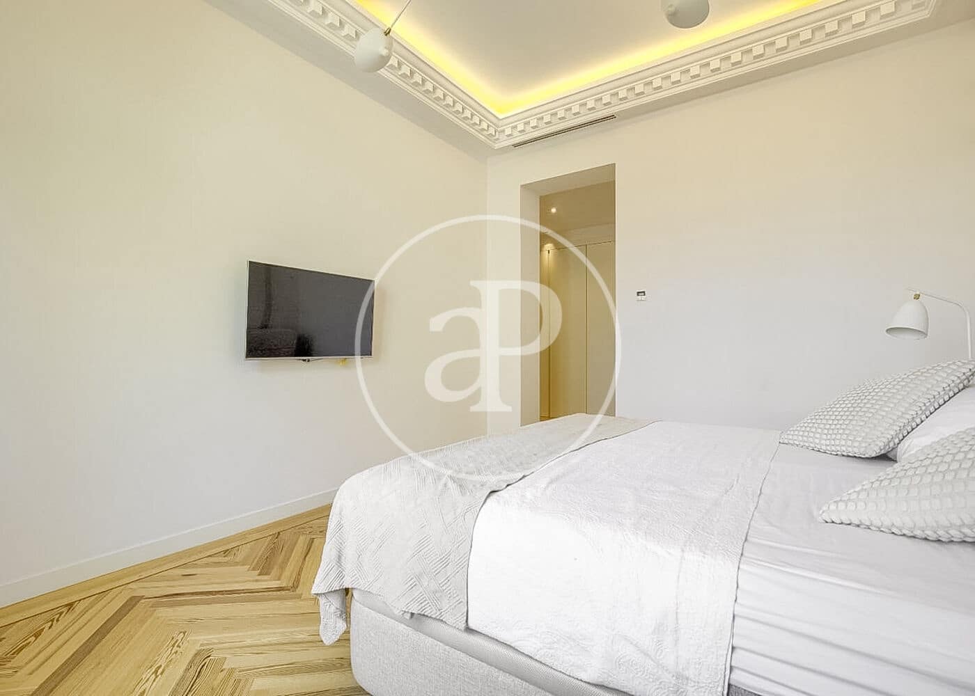 3 bedroom Apartment for rent in Madrid city - € 12,000 (Ref: 9262612)
