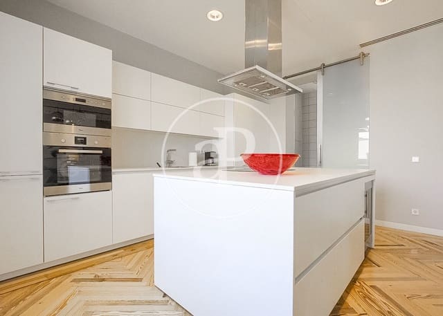 3 soveværelse Lejlighed til leje i Recoletos, Madrid by - € 12.000 (Ref: 9262612)