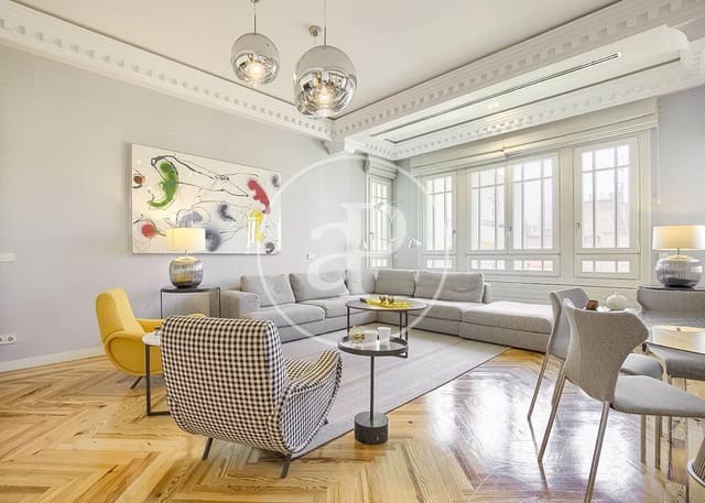 3 soveværelse Lejlighed til leje i Recoletos, Madrid by - € 12.000 (Ref: 9262612)