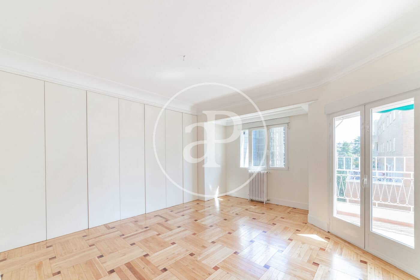 4 soveværelse Lejlighed til leje i Madrid by - € 6.000 (Ref: 9262613)