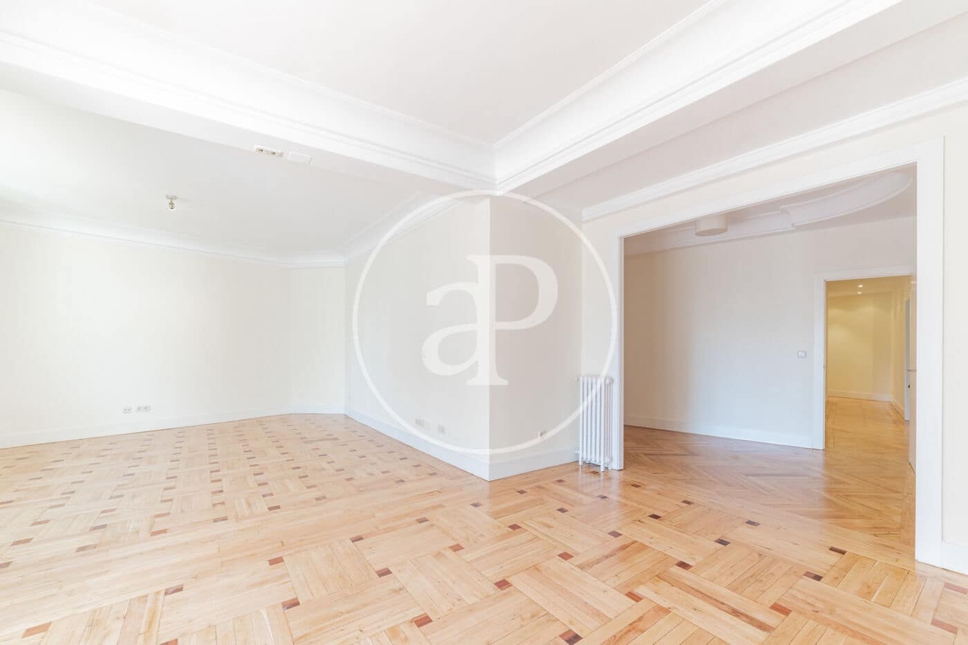 4 soveværelse Lejlighed til leje i Madrid by - € 6.000 (Ref: 9262613)