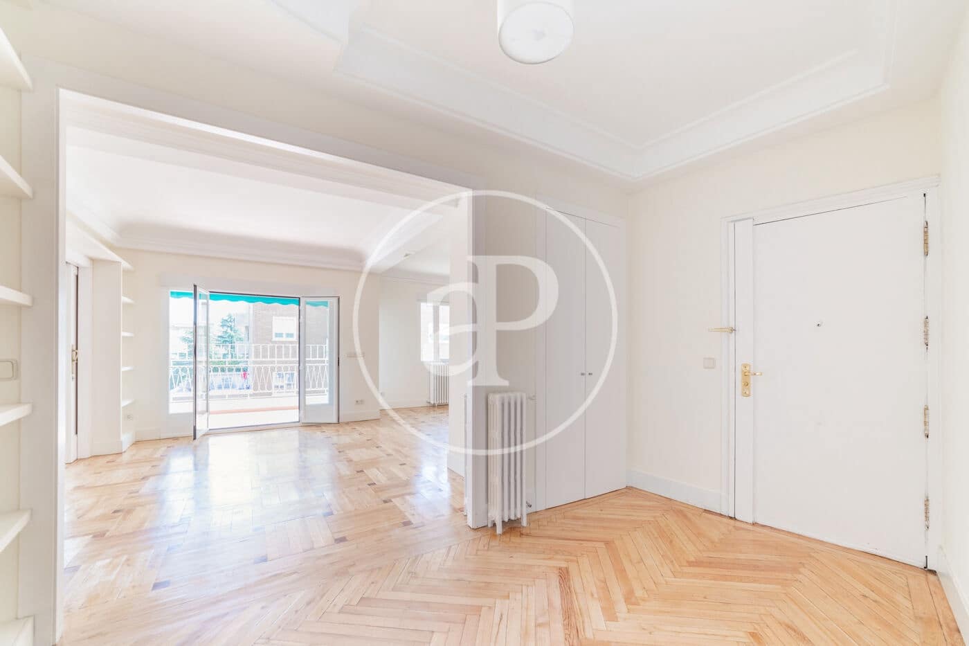 4 soveværelse Lejlighed til leje i Madrid by - € 6.000 (Ref: 9262613)