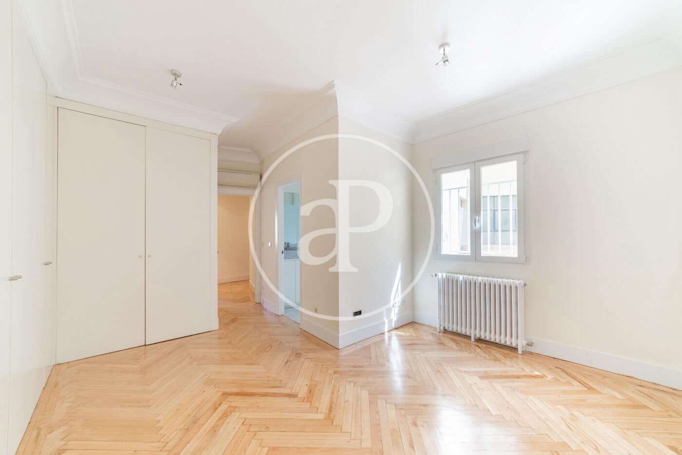 4 soveværelse Lejlighed til leje i Madrid by - € 6.000 (Ref: 9262613)