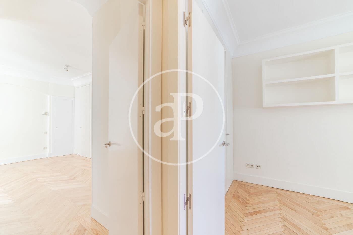 4 soveværelse Lejlighed til leje i Madrid by - € 6.000 (Ref: 9262613)