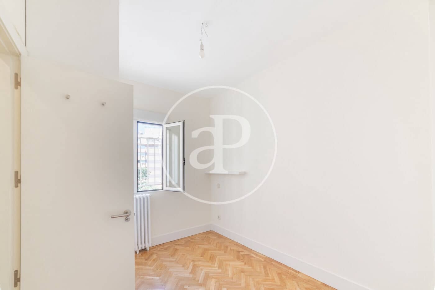 4 soveværelse Lejlighed til leje i Madrid by - € 6.000 (Ref: 9262613)