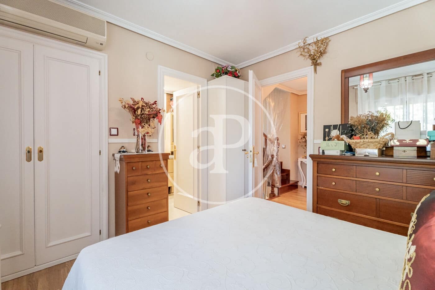 4 soveværelse Villa til salg i Pozuelo de Alarcon med swimmingpool - € 1.095.000 (Ref: 9269736)