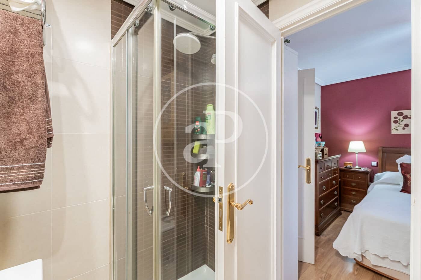 4 soveværelse Villa til salg i Pozuelo de Alarcon med swimmingpool - € 1.095.000 (Ref: 9269736)