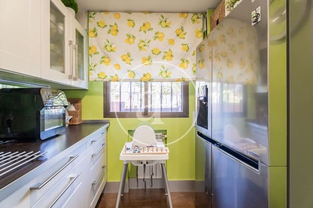 4 soveværelse Villa til salg i Pozuelo de Alarcón med swimmingpool - € 1.095.000 (Ref: 9269736)