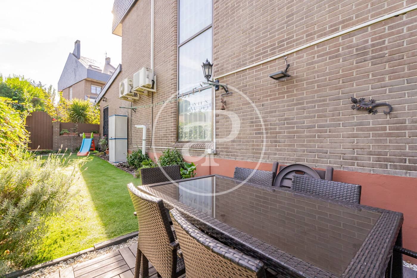 4 soveværelse Villa til salg i Pozuelo de Alarcon med swimmingpool - € 1.095.000 (Ref: 9269736)