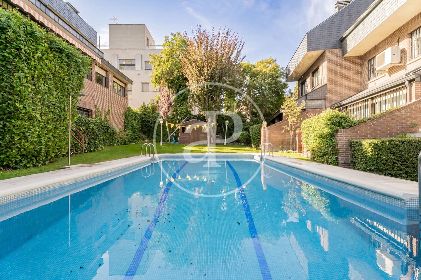 4 soveværelse Villa til salg i Pozuelo de Alarcon med swimmingpool - € 1.095.000 (Ref: 9269736)