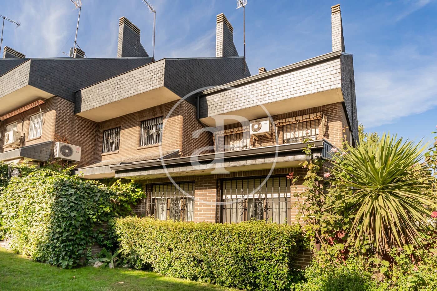 4 soveværelse Villa til salg i Pozuelo de Alarcon med swimmingpool - € 1.095.000 (Ref: 9269736)