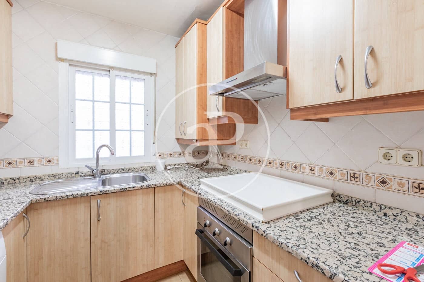 2 soveværelse Lejlighed til leje i Madrid by - € 1.350 (Ref: 9269739)